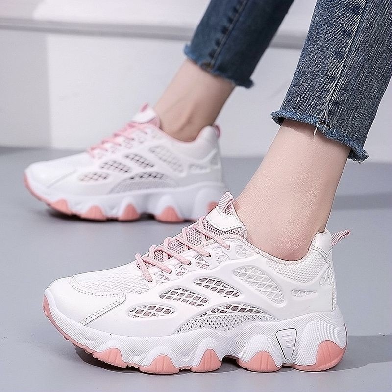 Breathable Mesh Chunky Sneaker - Guipure Lace Panel avaliação e preço