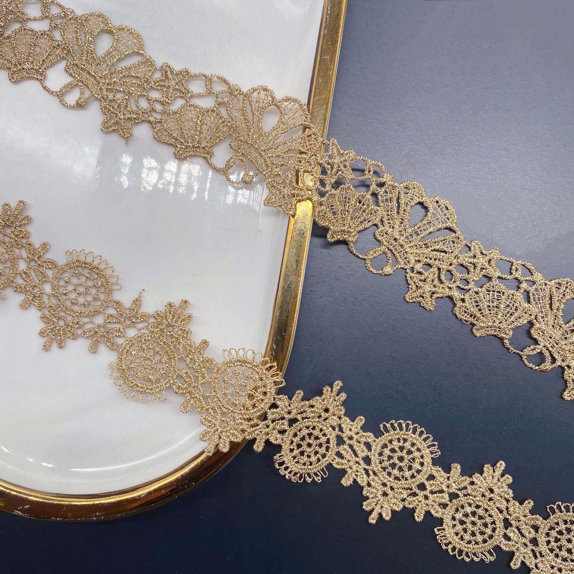 2yards Golden Embroidered Love - Lace Ribbon Trim avaliação e preço